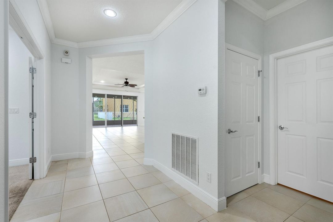 1367NWLeonardoCirPortStLucie-9