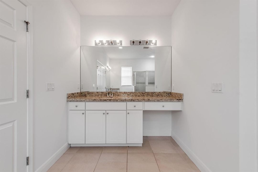 1367NWLeonardoCirPortStLucie-30