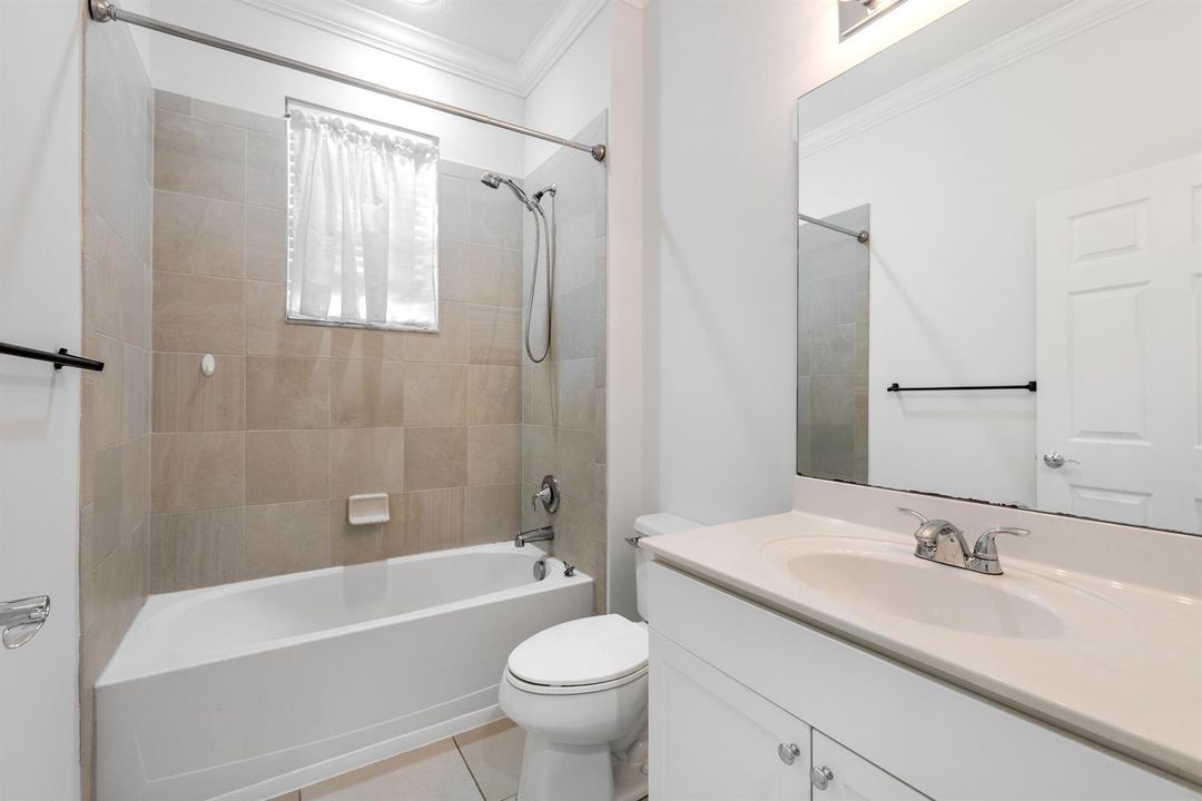 1367NWLeonardoCirPortStLucie-8