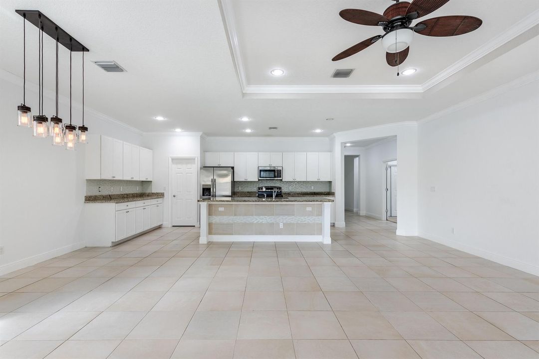 1367NWLeonardoCirPortStLucie-25