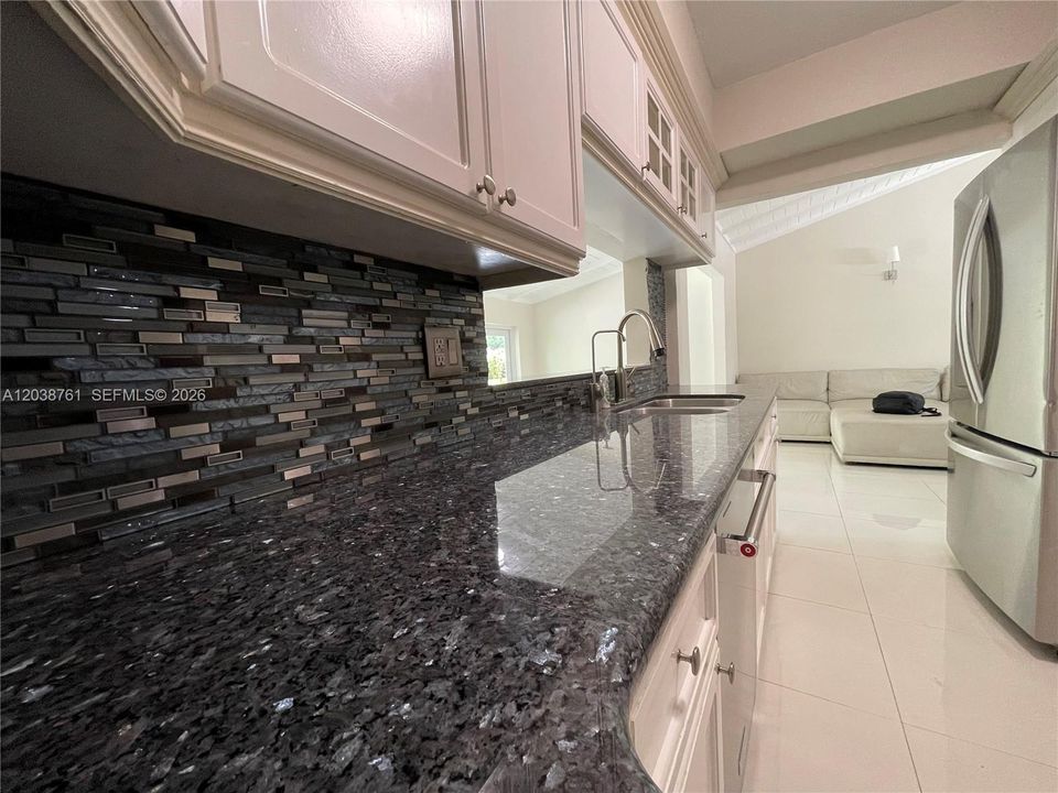 En Renta: $9,950 (3 camas, 2 baños, 1490 Pies cuadrados)