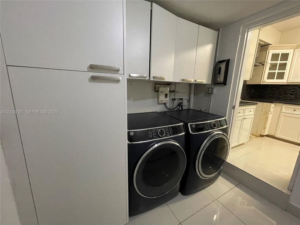 En Renta: $9,950 (3 camas, 2 baños, 1490 Pies cuadrados)