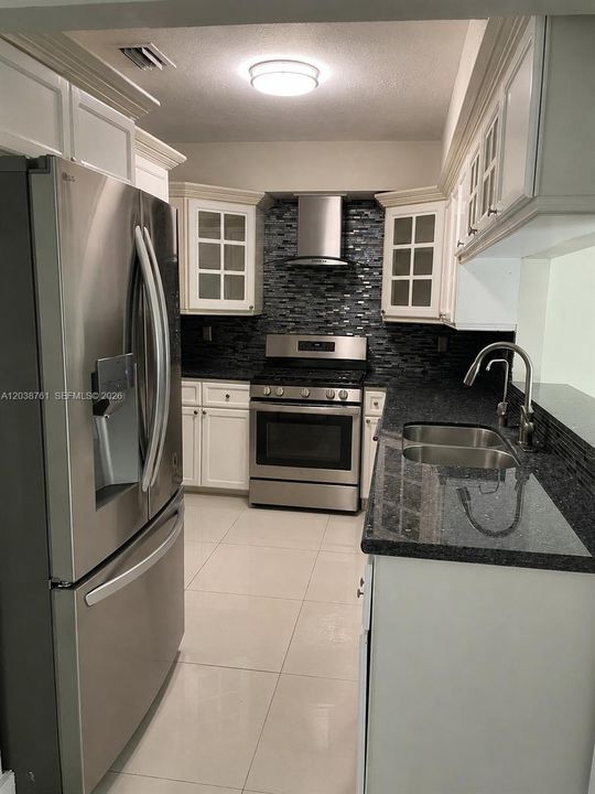 En Renta: $9,950 (3 camas, 2 baños, 1490 Pies cuadrados)