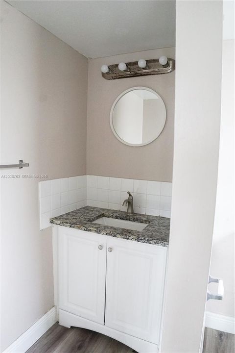 В аренду: $1,750 (1 спален, 1 ванн, 860 Квадратных фут)