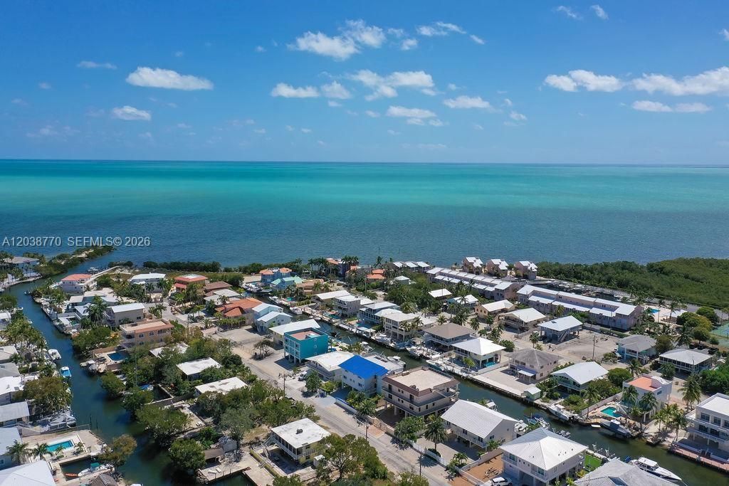 For Rent: $9,500 (5 beds, 4 baths, 3362 Square Feet)