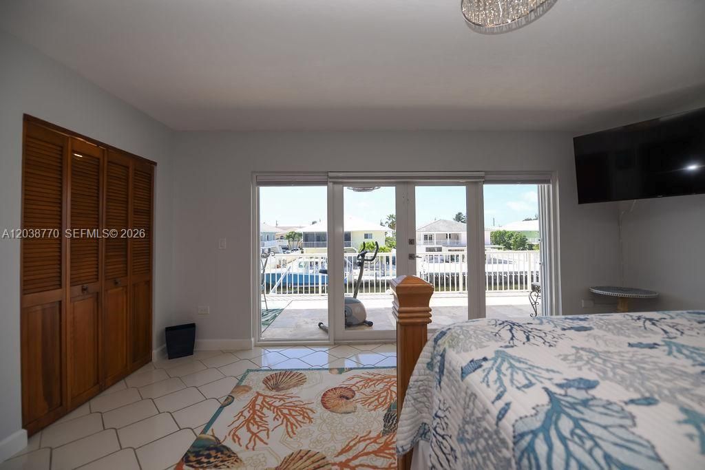 For Rent: $9,500 (5 beds, 4 baths, 3362 Square Feet)