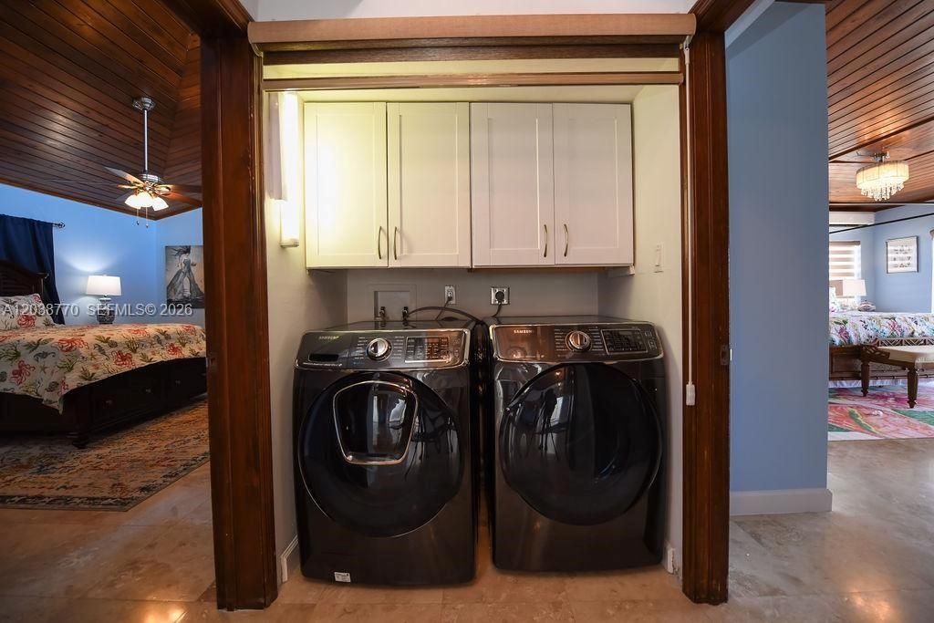 For Rent: $9,500 (5 beds, 4 baths, 3362 Square Feet)