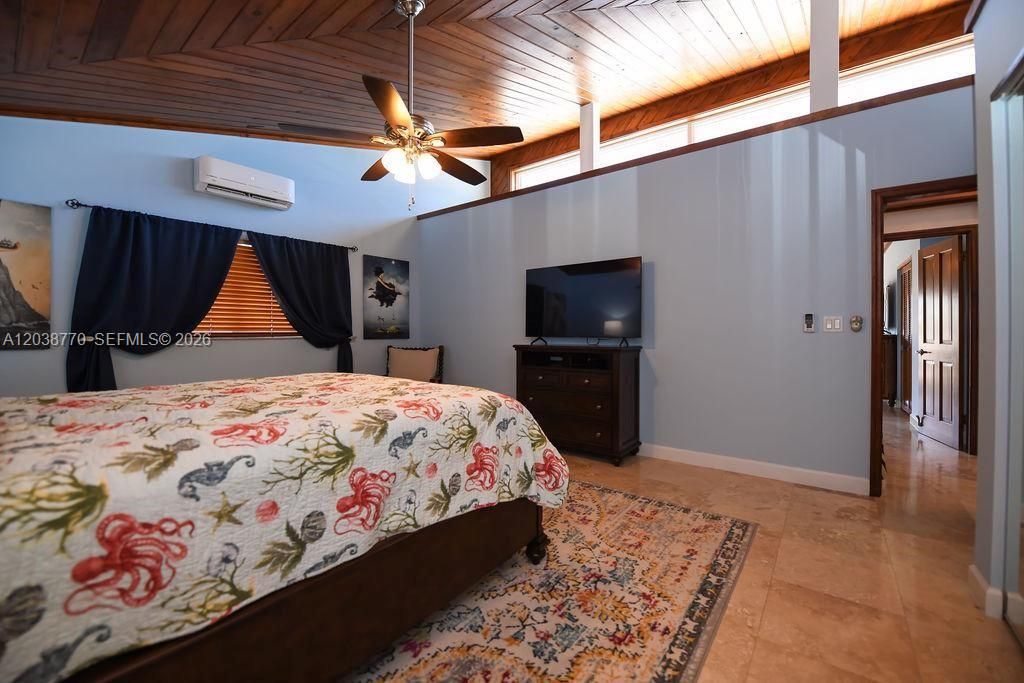 For Rent: $9,500 (5 beds, 4 baths, 3362 Square Feet)