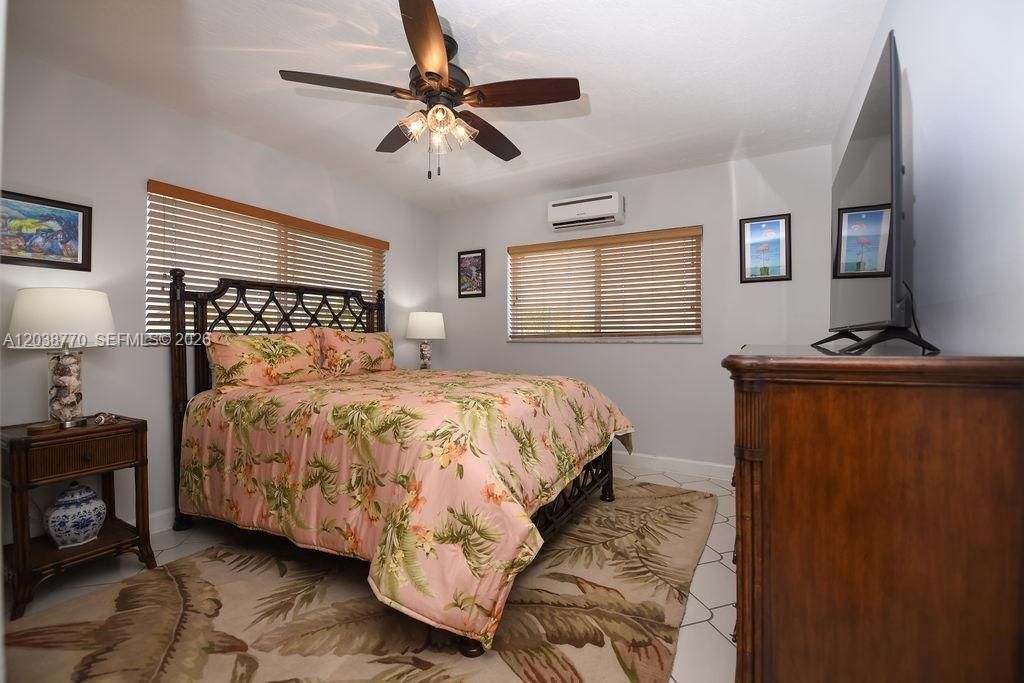 For Rent: $9,500 (5 beds, 4 baths, 3362 Square Feet)