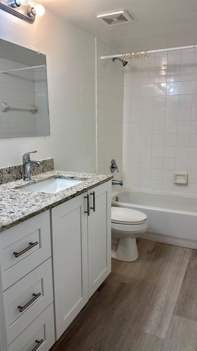 В аренду: $2,490 (2 спален, 2 ванн, 1065 Квадратных фут)