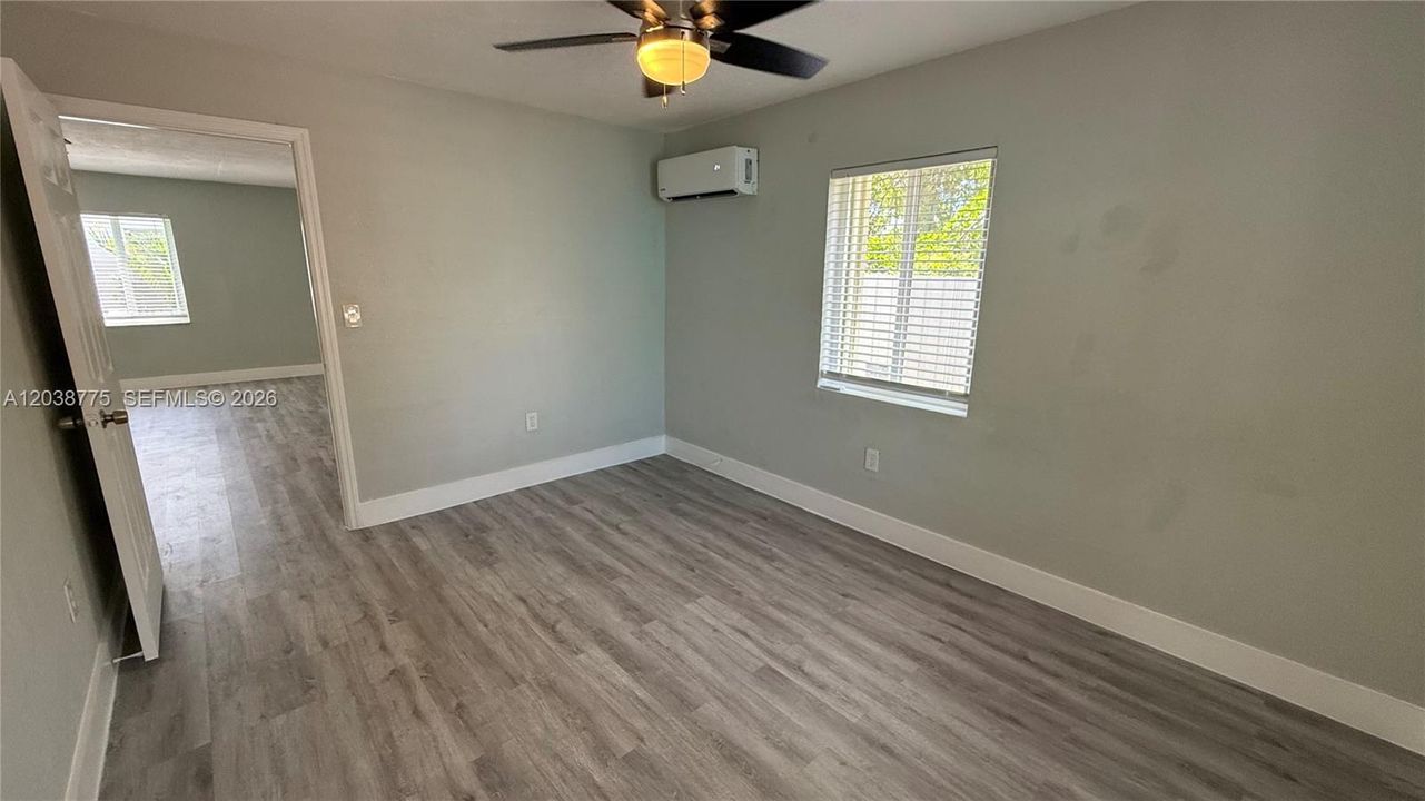 В аренду: $1,800 (1 спален, 1 ванн, 800 Квадратных фут)