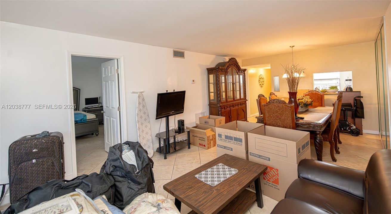 En Renta: $1,850 (2 camas, 2 baños, 904 Pies cuadrados)