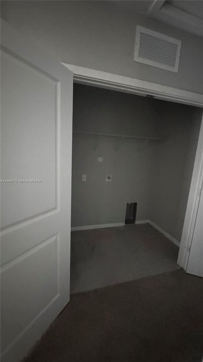 For Sale: $350,000 (3 beds, 2 baths, 1628 Square Feet)