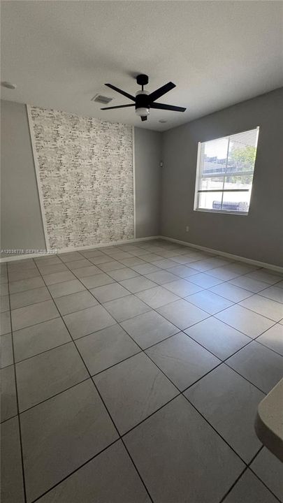 For Sale: $350,000 (3 beds, 2 baths, 1628 Square Feet)