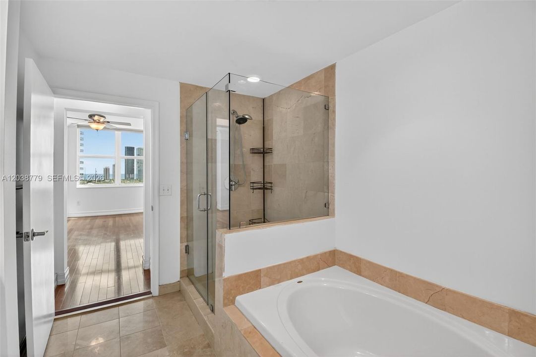 For Sale: $689,000 (3 beds, 3 baths, 1720 Square Feet)