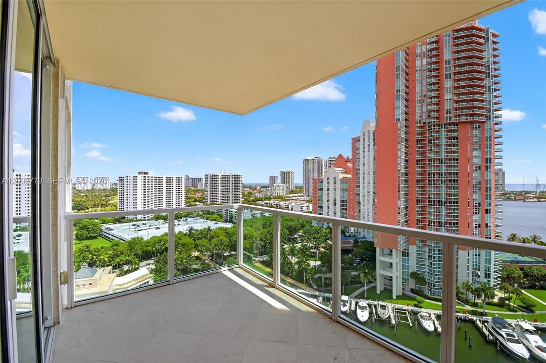 For Sale: $689,000 (3 beds, 3 baths, 1720 Square Feet)
