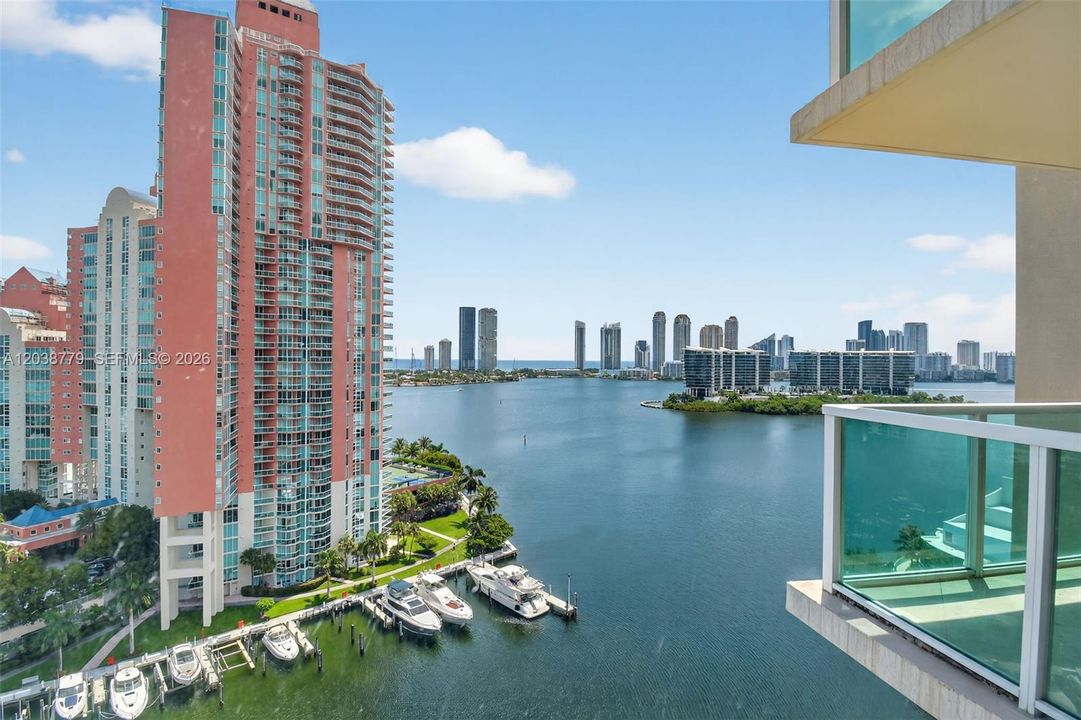 For Sale: $689,000 (3 beds, 3 baths, 1720 Square Feet)