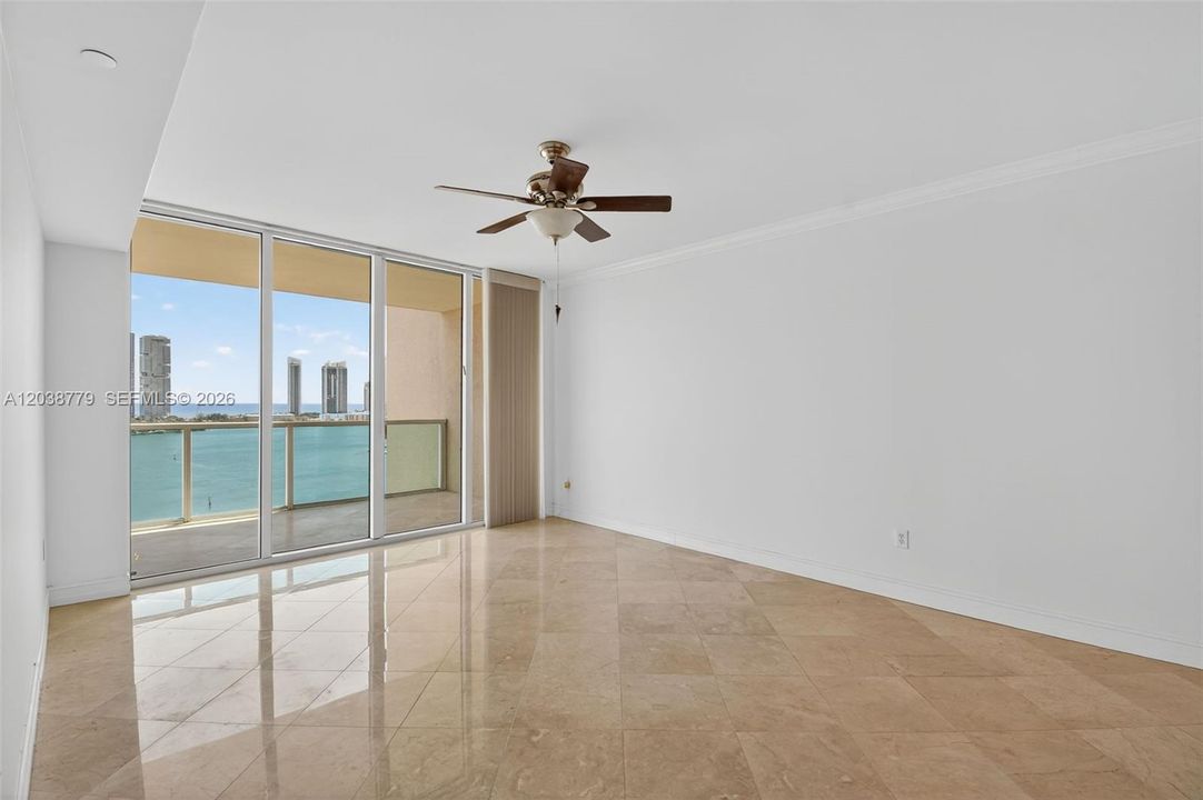 For Sale: $689,000 (3 beds, 3 baths, 1720 Square Feet)
