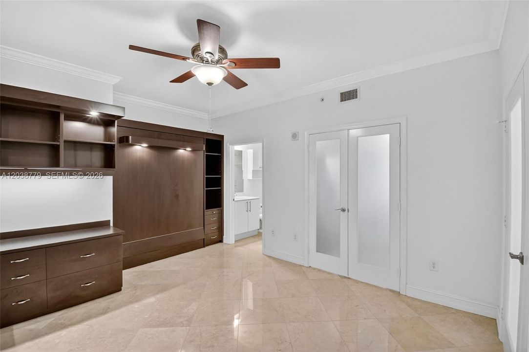 For Sale: $689,000 (3 beds, 3 baths, 1720 Square Feet)
