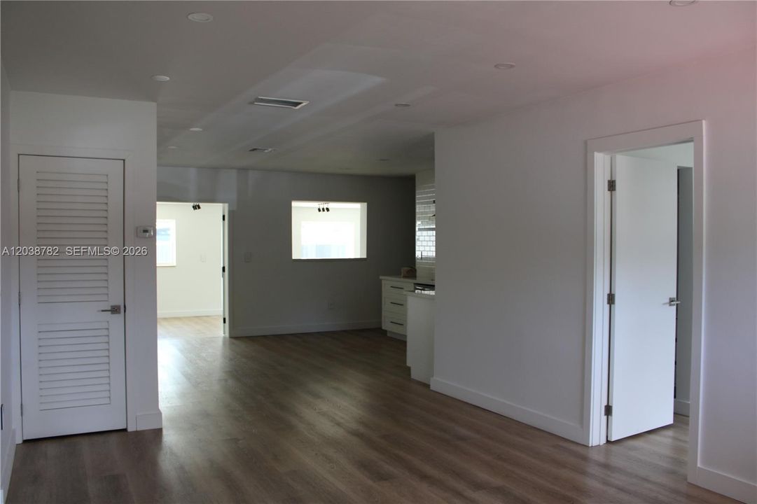 В аренду: $3,700 (3 спален, 2 ванн, 0 Квадратных фут)