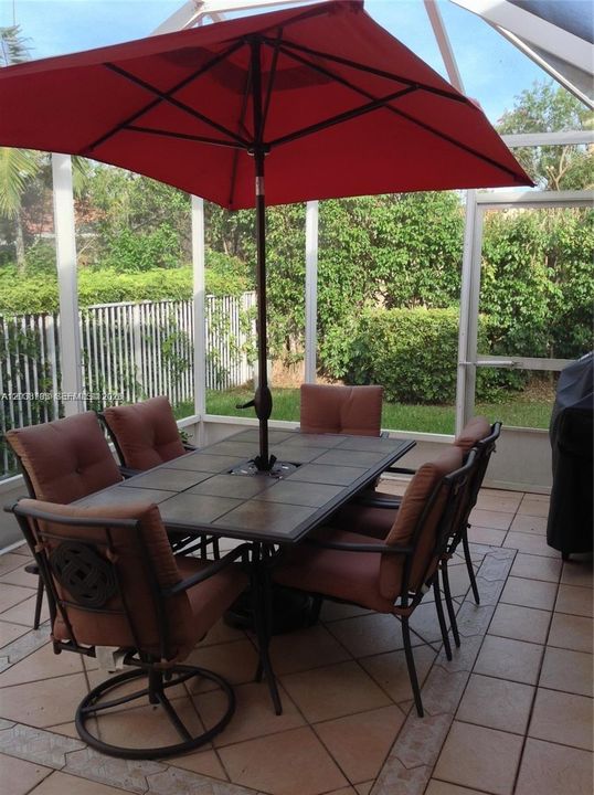 For Rent: $3,980 (3 beds, 2 baths, 1347 Square Feet)
