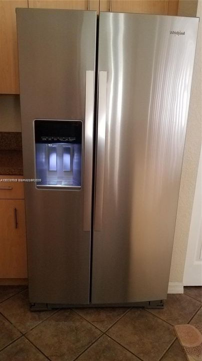 For Rent: $3,980 (3 beds, 2 baths, 1347 Square Feet)