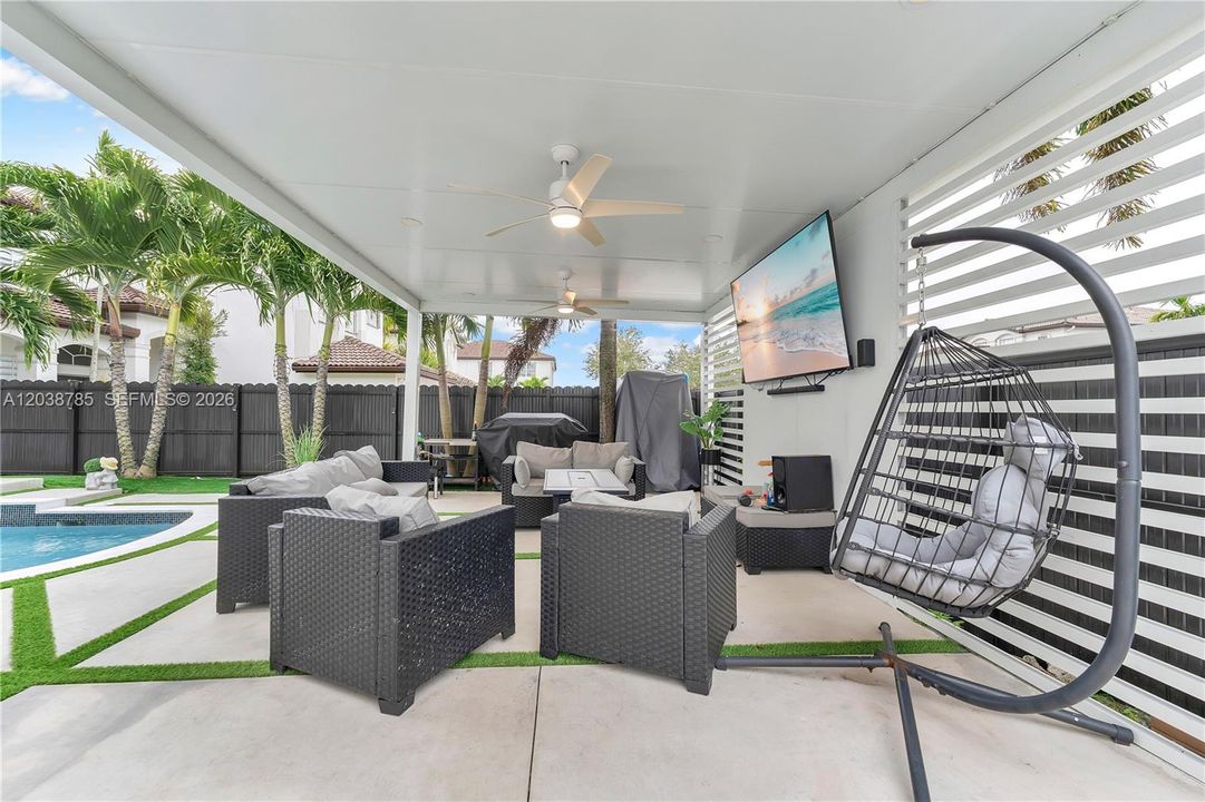 For Sale: $1,099,500 (4 beds, 4 baths, 2650 Square Feet)