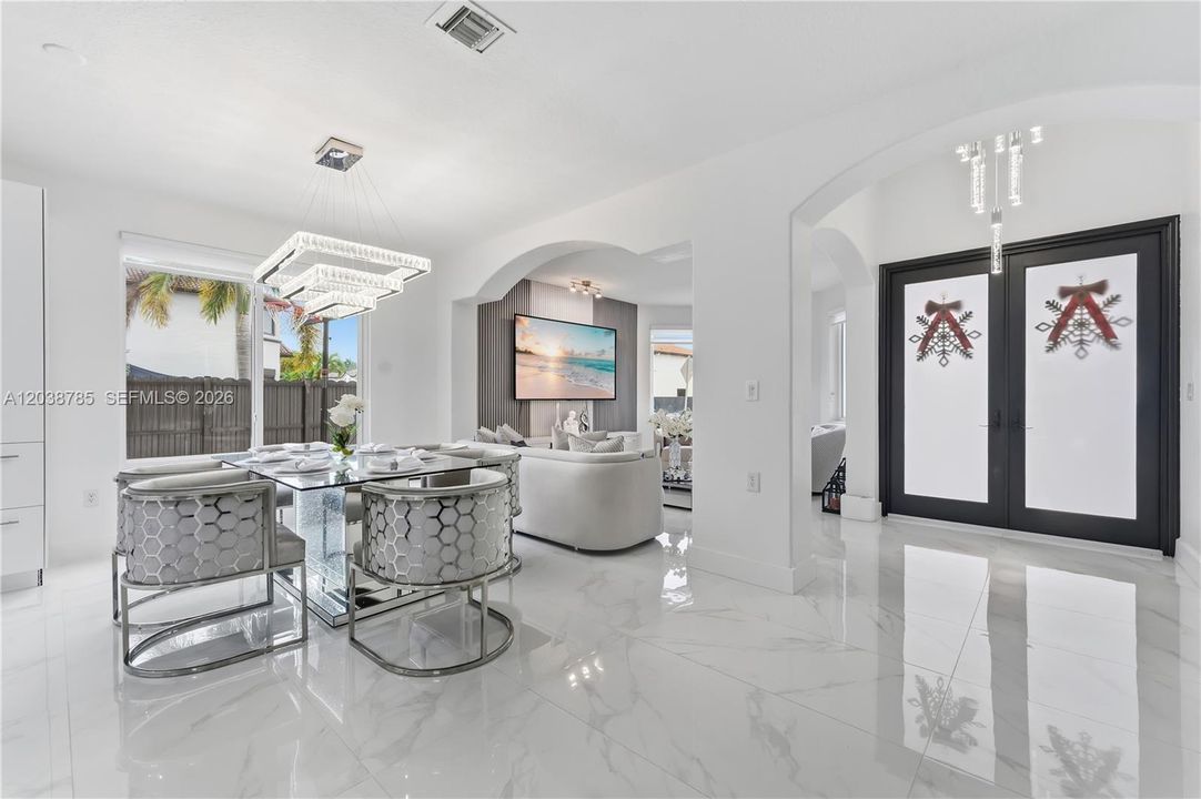 For Sale: $1,099,500 (4 beds, 4 baths, 2650 Square Feet)