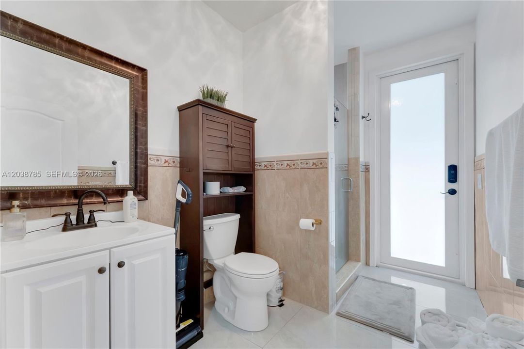 For Sale: $1,099,500 (4 beds, 4 baths, 2650 Square Feet)