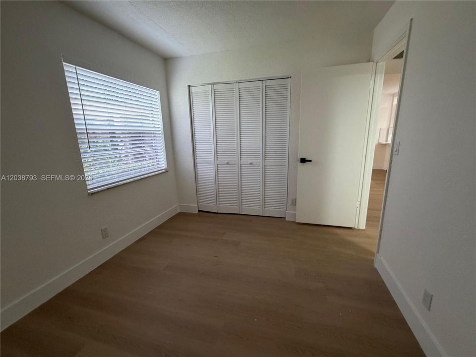 For Rent: $1,800 (2 beds, 2 baths, 737 Square Feet)