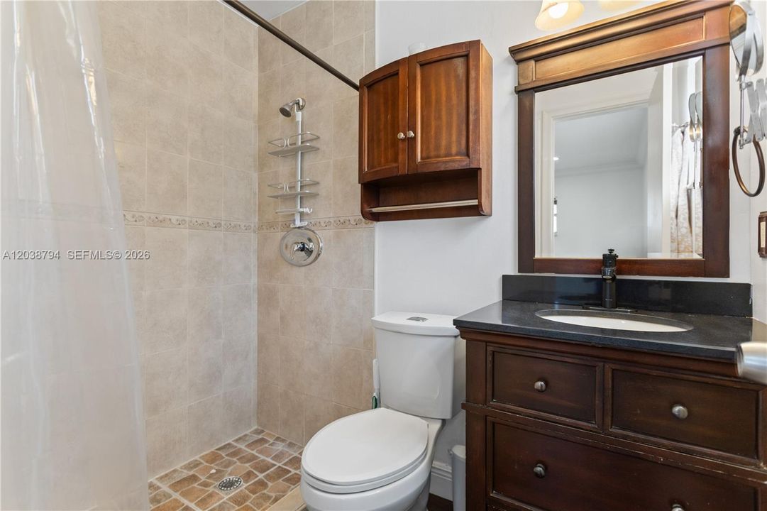 В аренду: $3,650 (3 спален, 2 ванн, 1280 Квадратных фут)