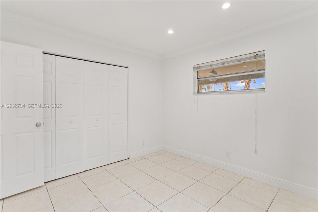 В аренду: $3,650 (3 спален, 2 ванн, 1280 Квадратных фут)