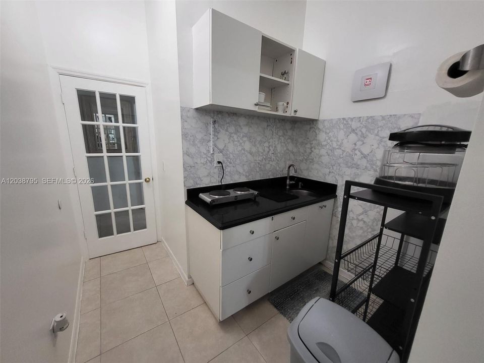 В аренду: $1,750 (1 спален, 1 ванн, 2748 Квадратных фут)