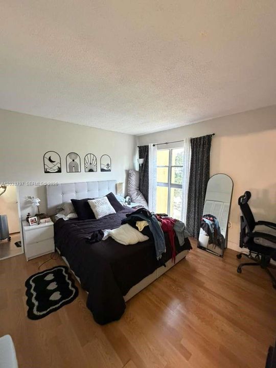 В аренду: $2,350 (2 спален, 2 ванн, 1194 Квадратных фут)