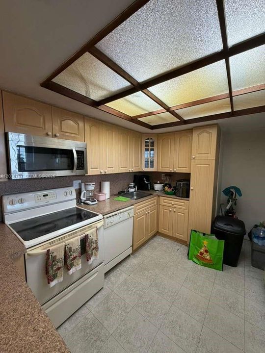 В аренду: $2,350 (2 спален, 2 ванн, 1194 Квадратных фут)