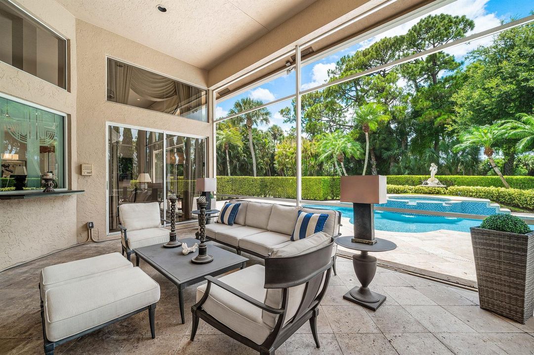043-1697MayacooLakesBoulevard-WestPalmBe