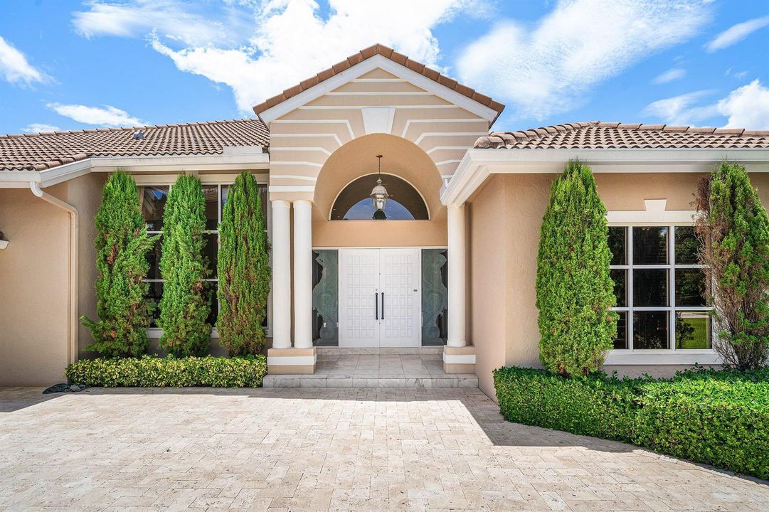 007-1697MayacooLakesBoulevard-WestPalmBe