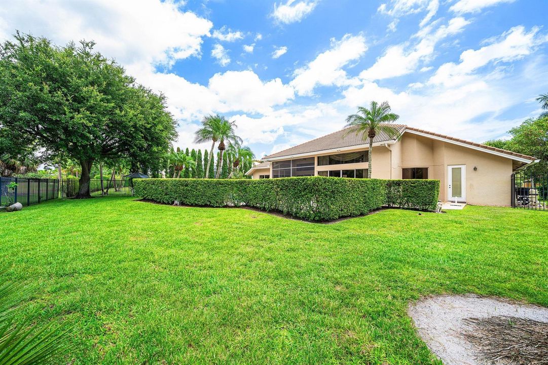 055-1697MayacooLakesBoulevard-WestPalmBe