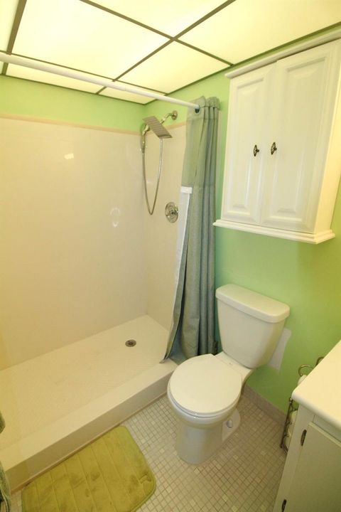 Bathroom 7