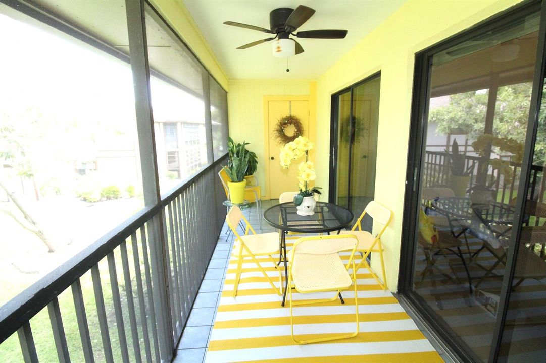 LARGE SCREENED-IN BALCONY 6