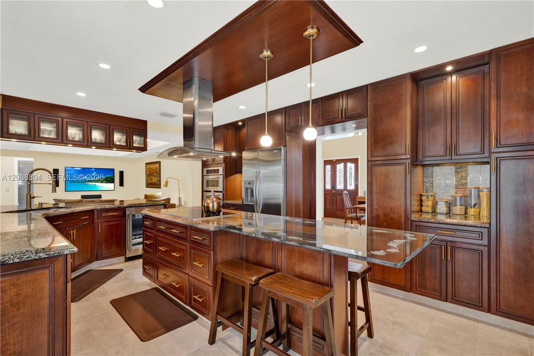 For Sale: $1,500,000 (4 beds, 3 baths, 2878 Square Feet)