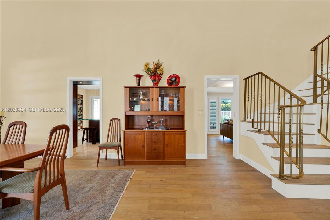 For Sale: $1,500,000 (4 beds, 3 baths, 2878 Square Feet)
