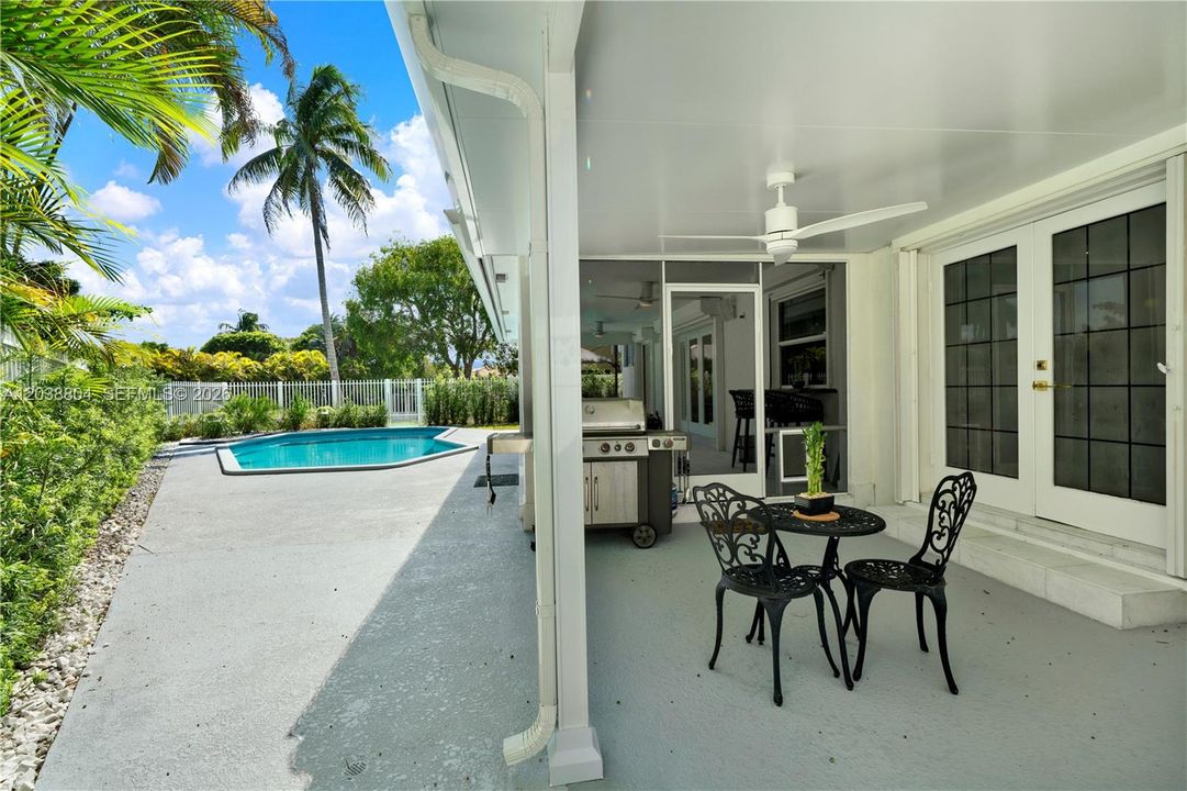 For Sale: $1,500,000 (4 beds, 3 baths, 2878 Square Feet)