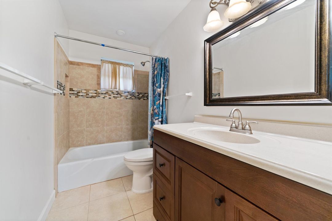 2/1 UNITS# 2,3,4 BATH