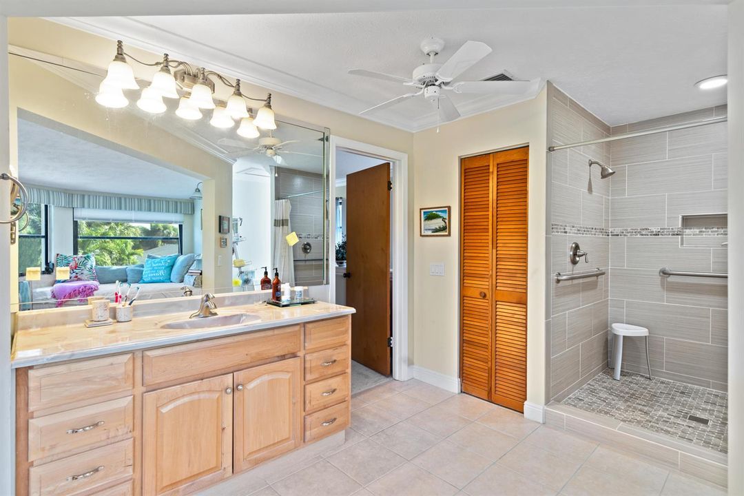 UNIT #1 BATH