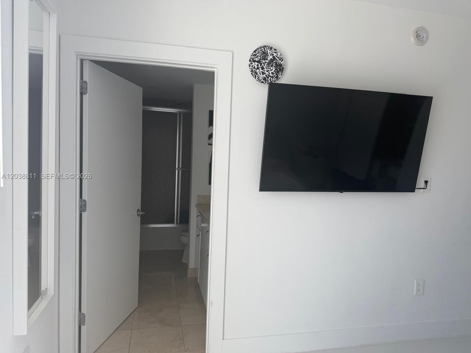 В аренду: $5,900 (2 спален, 2 ванн, 1544 Квадратных фут)