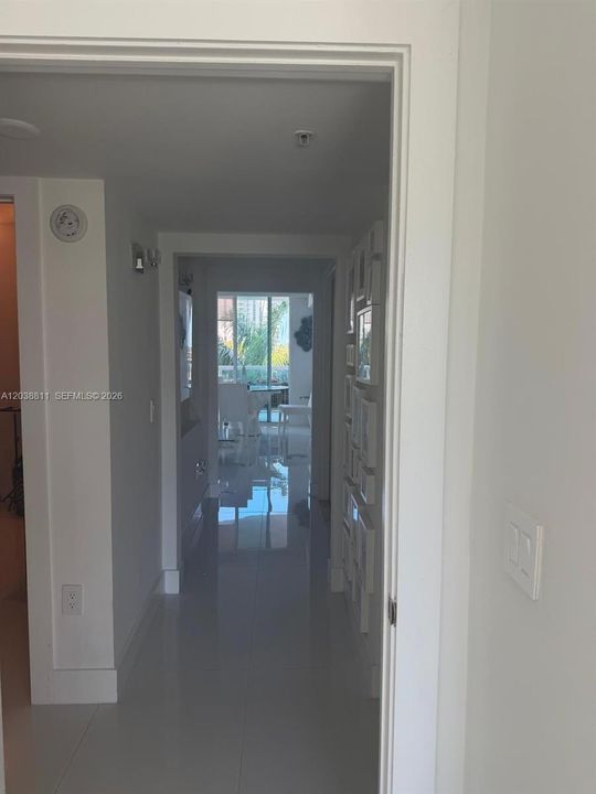 В аренду: $5,900 (2 спален, 2 ванн, 1544 Квадратных фут)