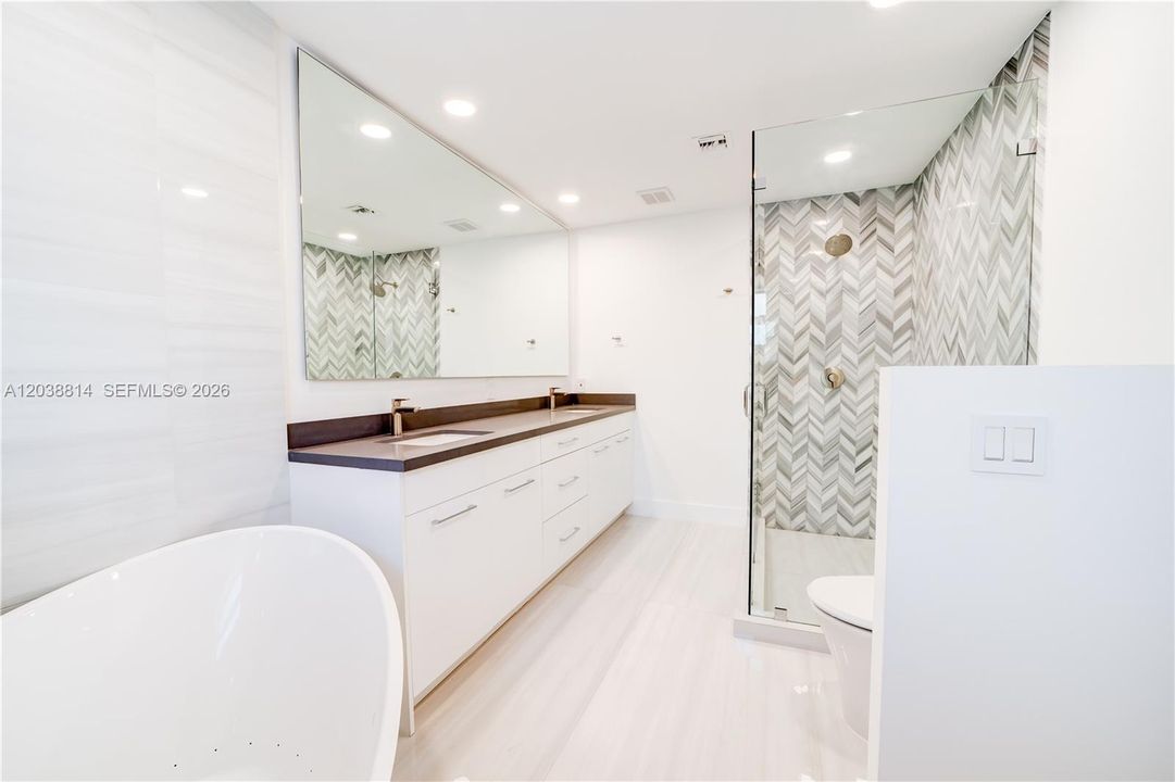 For Rent: $9,500 (3 beds, 2 baths, 2188 Square Feet)