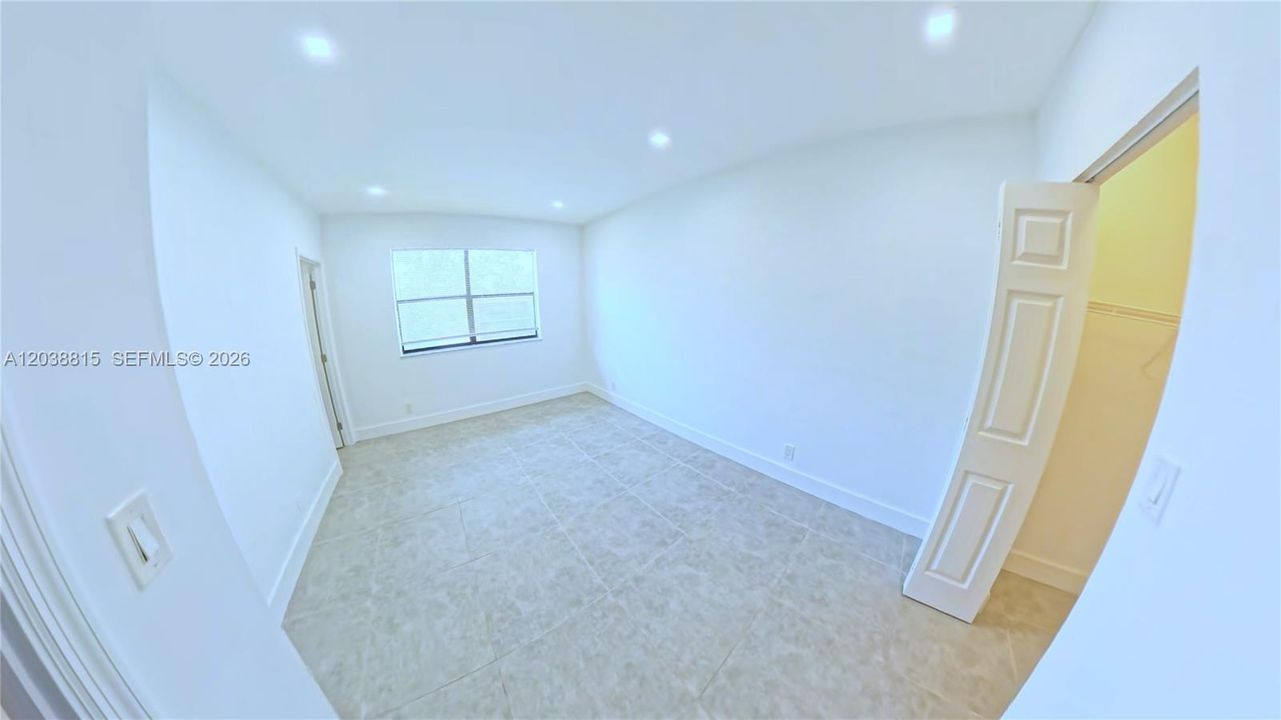 For Rent: $2,500 (3 beds, 2 baths, 1058 Square Feet)