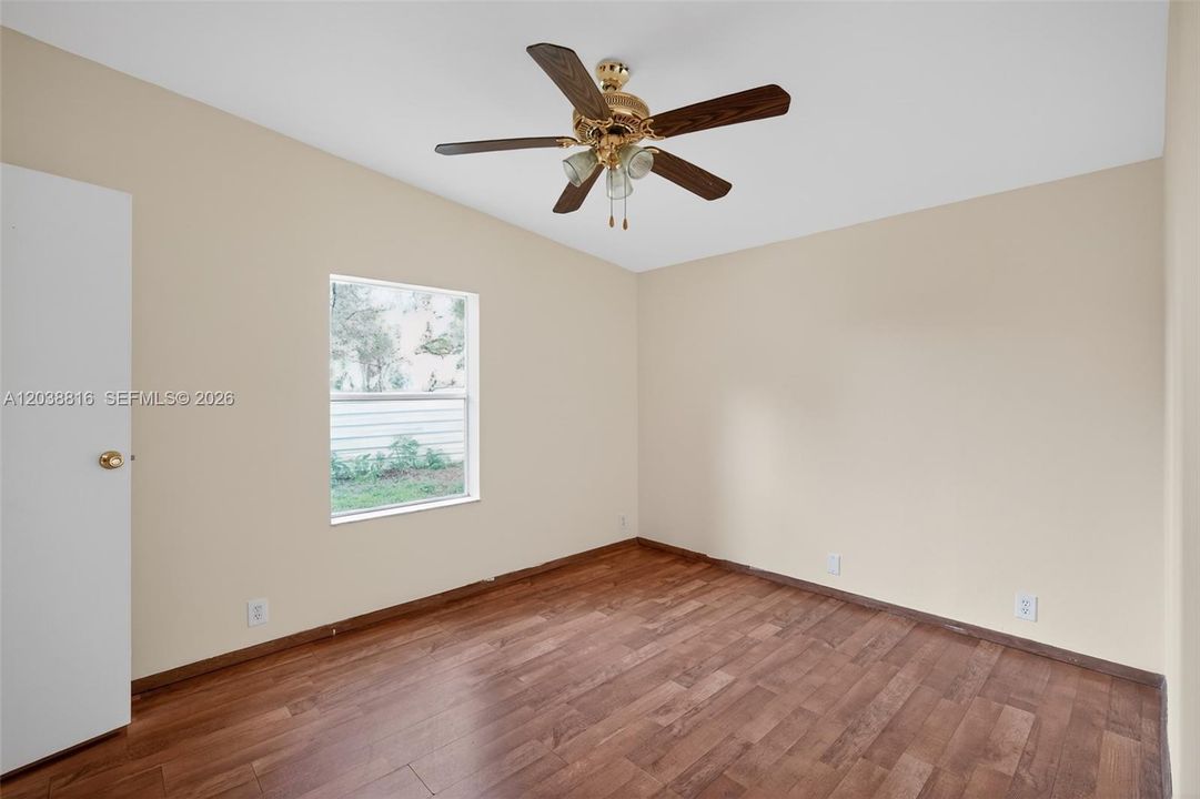En Venta: $350,000 (3 camas, 2 baños, 1647 Pies cuadrados)